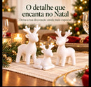 Kit 3 renas de Natal decorativas, cor Branco, em mesa posta de Natal