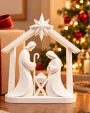 Presépio Sagrada Família branco na mesa de Natal