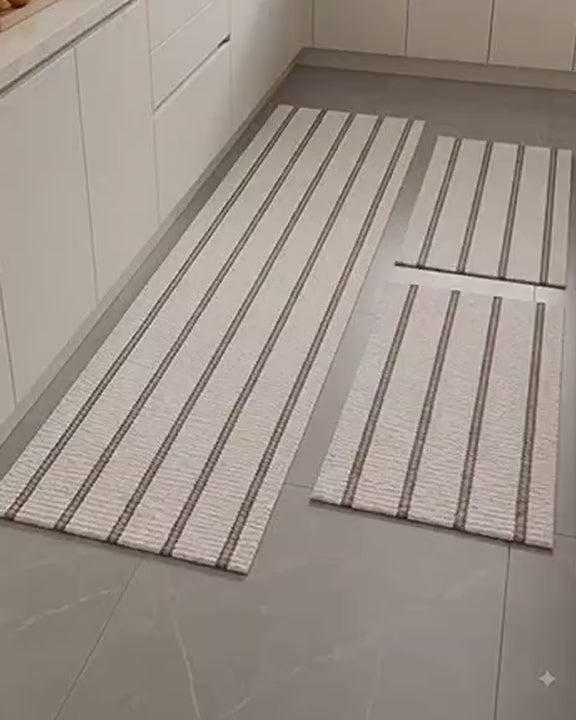 Vídeo: kit de tapetes de algodão em cozinha clara