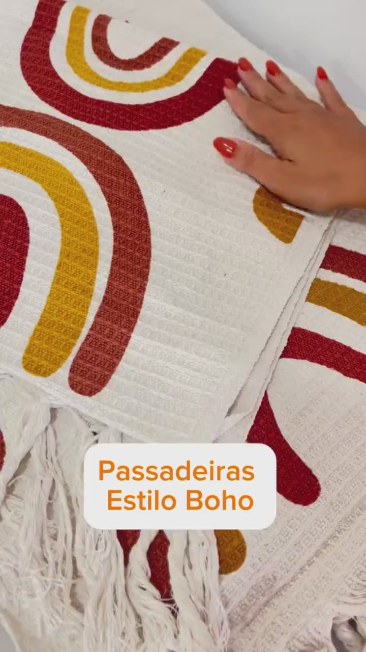 Vídeo da passadeira de algodão com franjas mostrando tecido e estampa